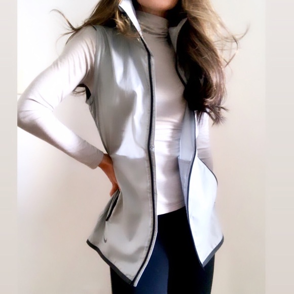 *SOLD*Nike 2 in 1 Long/Sleeveless Windbreaker/Vest - Picture 3 of 16